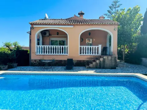 Chalet en calle Eucaliptus, 2