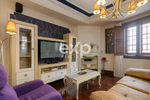 Chalet en calle Nicanor Piñole, 7