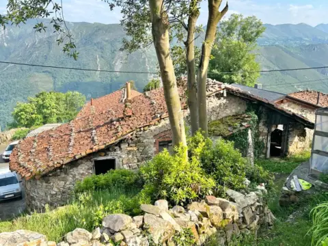 Casa en calle Pevidal