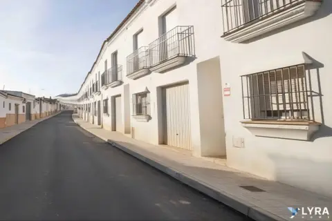 Casa adosada en calle de las Pilas, 11