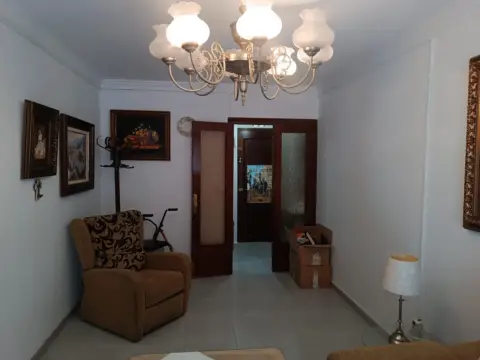 Piso en calle Antonio Gala