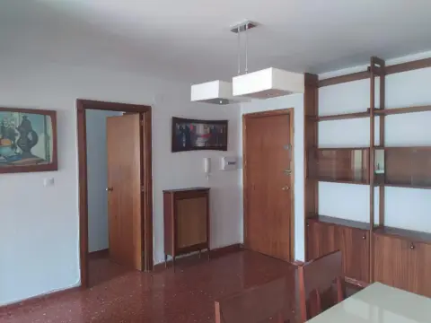 Piso en Alhamar