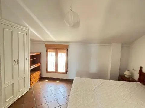 Apartamento en calle C. Zenete, 35
