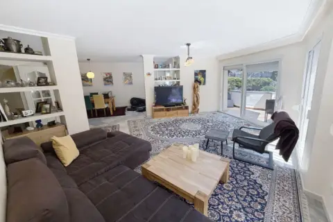Apartamento en calle 3 Avenida de Gran Bretaña #Bajo