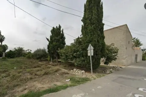 Casa en Avenida de los Reyes Católicos, 8