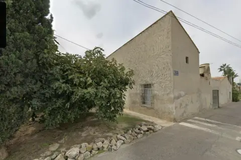 Casa en Avenida de los Reyes Católicos, 8