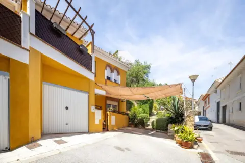 Casa pareada en calle Barranco Hondo
