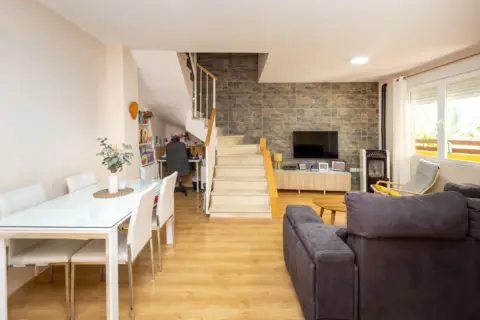 Casa pareada en calle Barranco Hondo