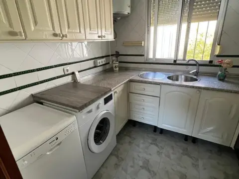 Piso en Reina Mercedes - Heliópolis