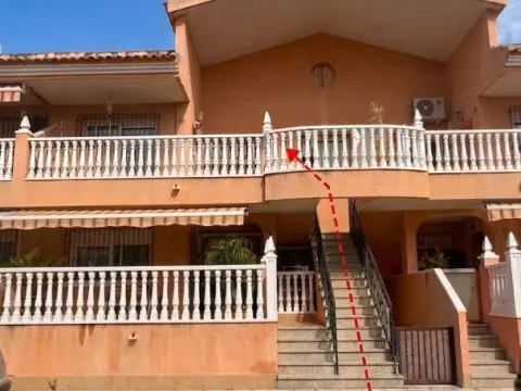 Dúplex en Travesía Jardín