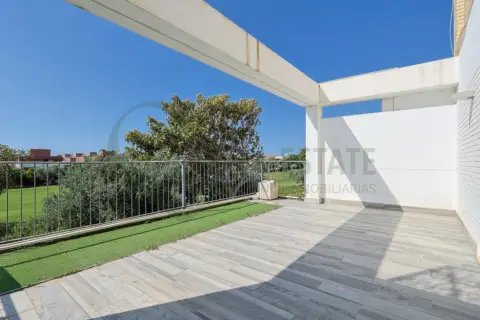 Casa adosada en calle Conrado Albaladejo