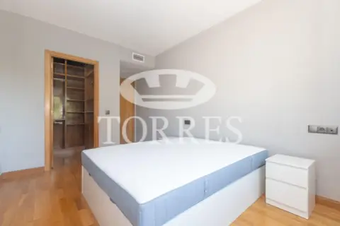 Piso en Avenida de Sor Teresa Prat