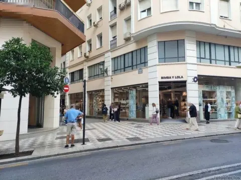 Local comercial en calle Puentezuelas, 8