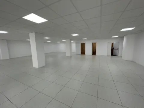 Oficina en Almendrales