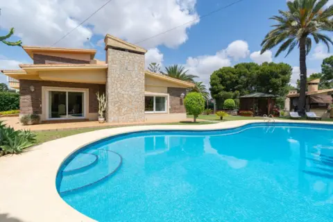 Chalet en Paseo del Canal
