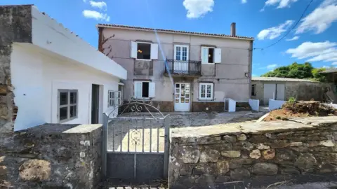 Chalet en calle Lugar Tella, nº 18