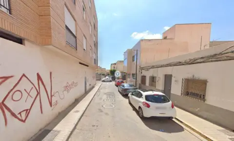 Piso en calle de Brasilia, 32