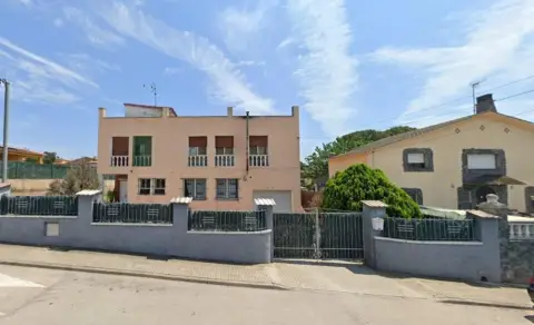Casa en Carrer del Gironès, 10