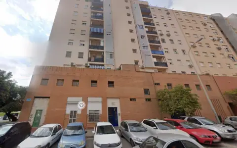 Piso en calle Higuera de la Sierra, 2