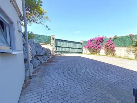 Casa pareada en Larrabasterra