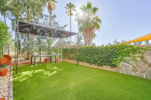 Casa adosada en Urbanización Minas Golf