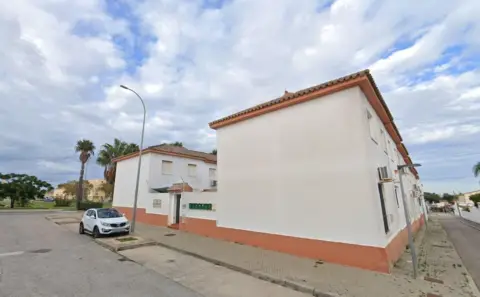 Casa adosada en calle de Alhelí, 1