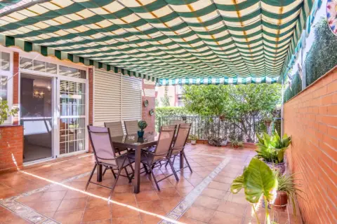 Casa en calle de Luis Fuentes Bejarano