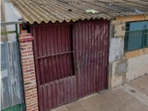 Casa pareada en calle Alc Valentin Arroni-Vicar, nº 39