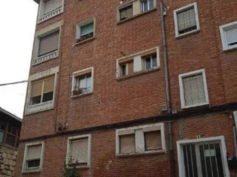 Piso en Camino de Logroño, 1
