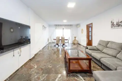 Ático en Camino de Ronda, 101
