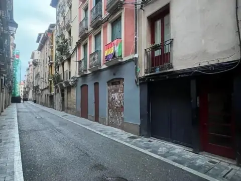 Piso en calle de Joaquín Jarauta, 69