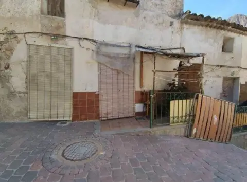 Casa adosada en calle de Bartolo, 23