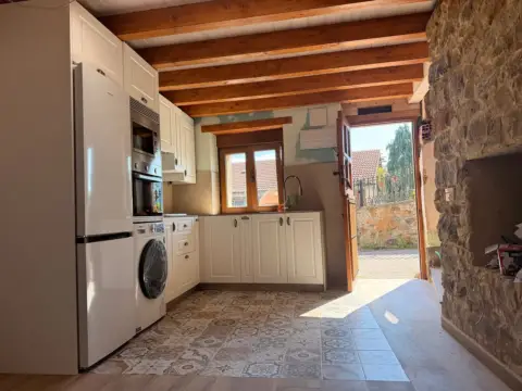 Casa pareada en calle Piñera, nº 20