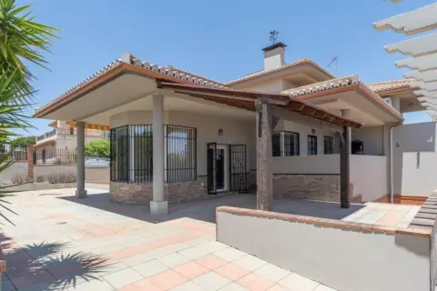 Chalet en calle de la Reina Sofía, 31