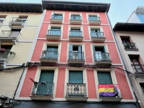 Piso en calle de Joaquín Jarauta, 69