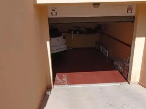 Casa adosada en calle Fula