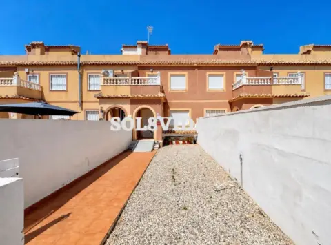 Casa en calle Mazarron  en  Jeron.-Avileses
