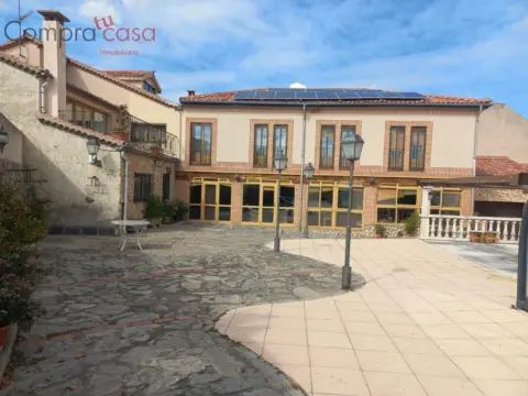 Chalet en Junto Ayuntamiento