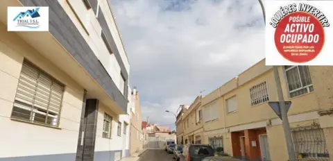 Casa adosada en calle Licenciado Vidriera