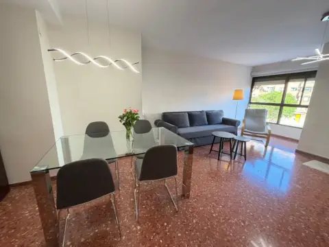Piso en Plaza Beatriu Civera