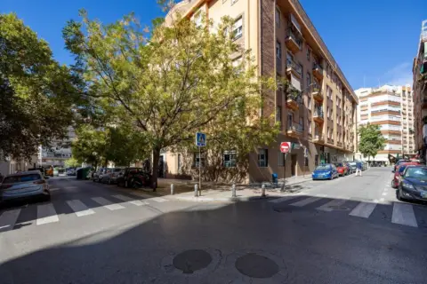 Piso – Granada Capital