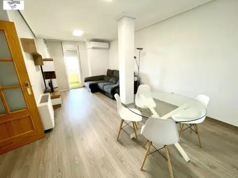 Apartamento en Fiesta del Arbol