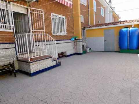 Casa adosada en Parque - Ctra de Ugena