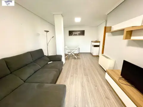 Apartamento en Fiesta del Arbol