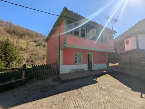 Chalet en calle Castañedo