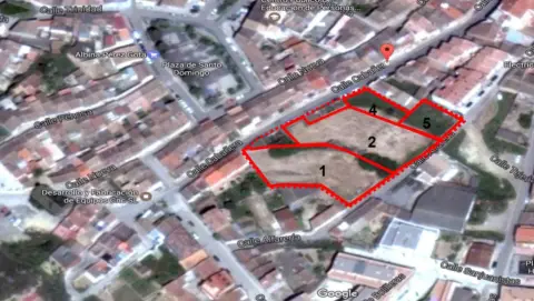Terreno en calle de la Alfarería