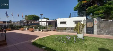 Casa en calle Arq Manuel de La Peña Sua