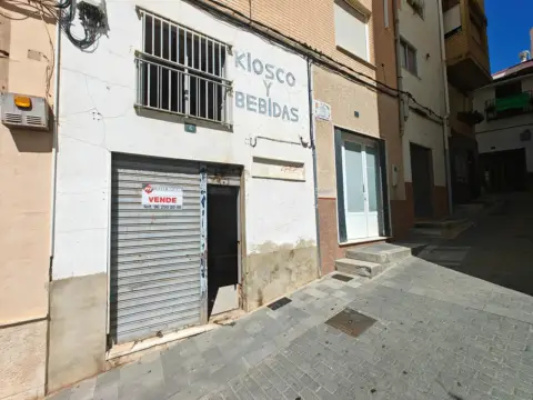 Local comercial en Plaza Doctor Ramón y Cajal