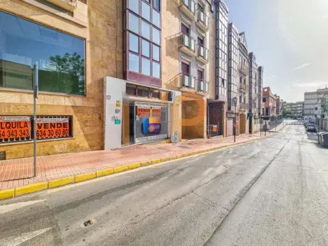 Local comercial en Huércal-Overa