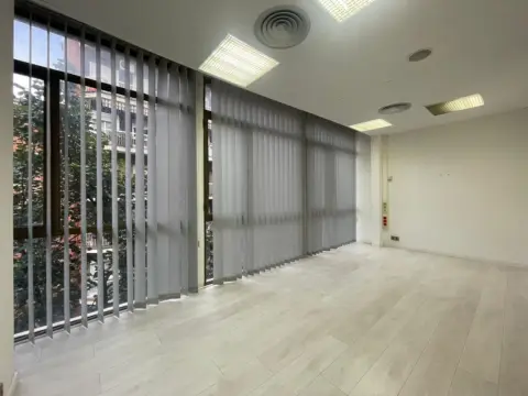 Oficina en Les Corts